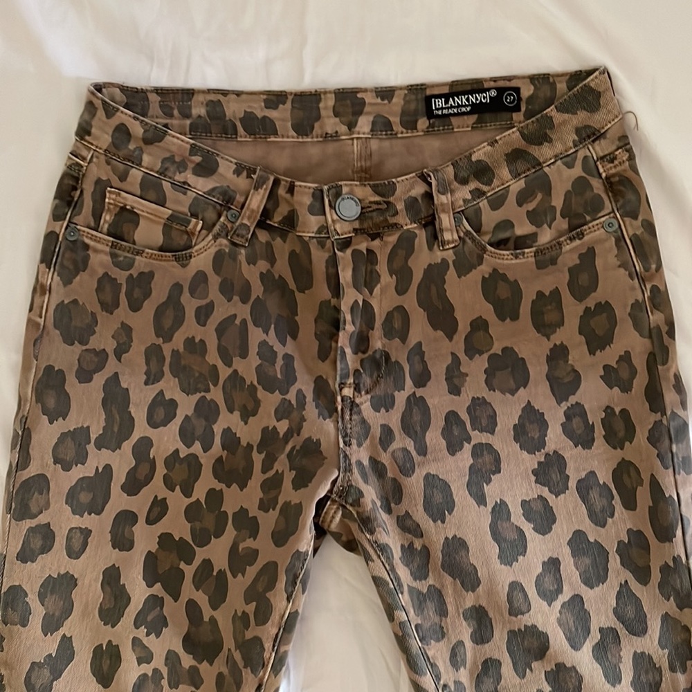 [BlankNYC] “The Reade Crop” in “Catwalk.” Size 27. - Picture 2 of 7